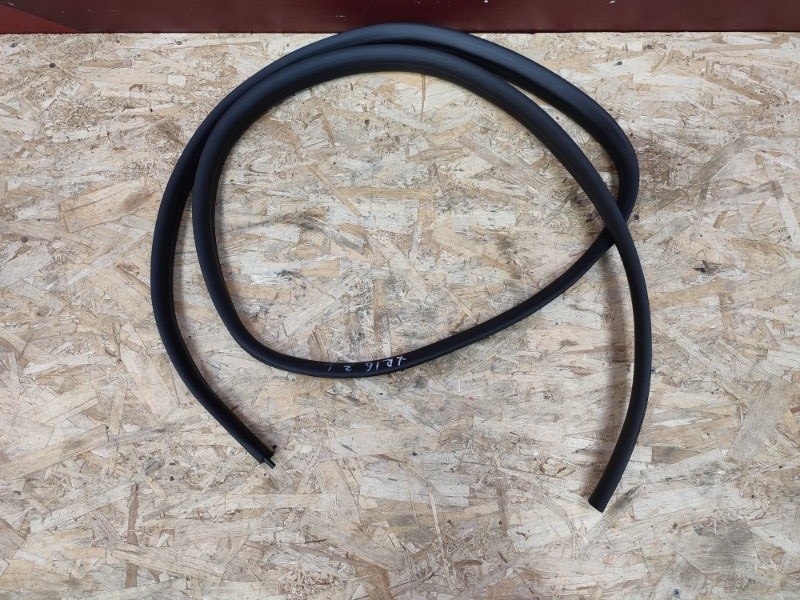 Уплотнитель проема      двери