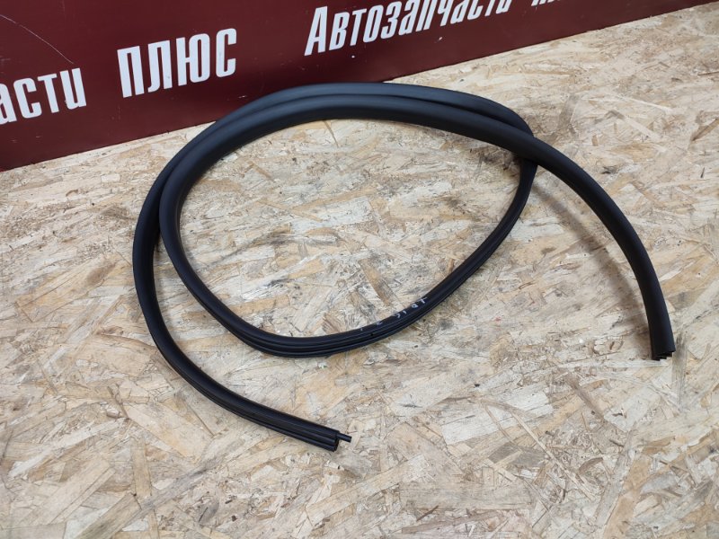 Уплотнитель проема      двери