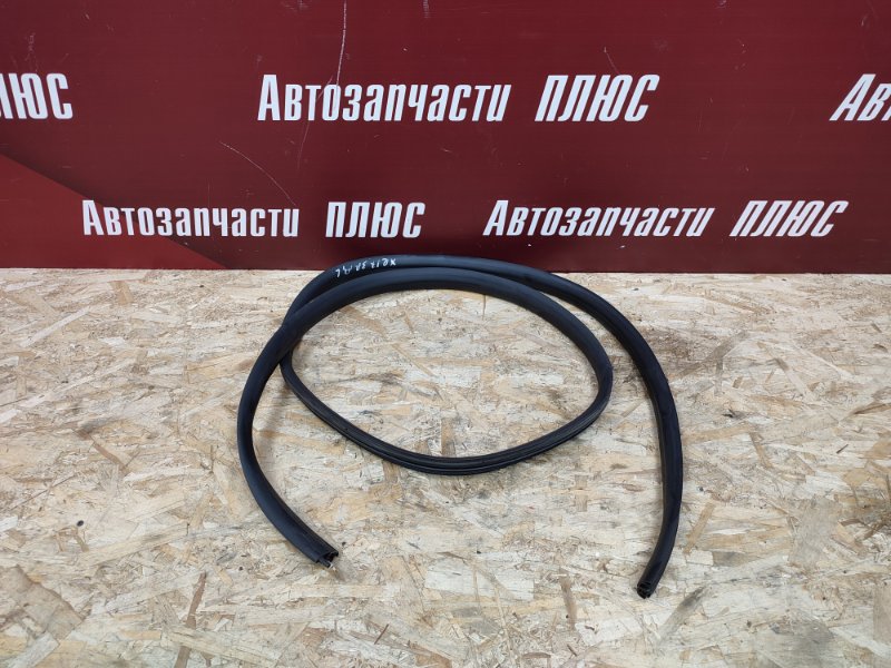 Уплотнитель проема      двери