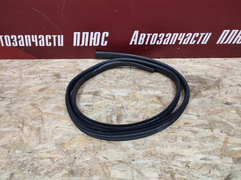 Уплотнитель проема      двери