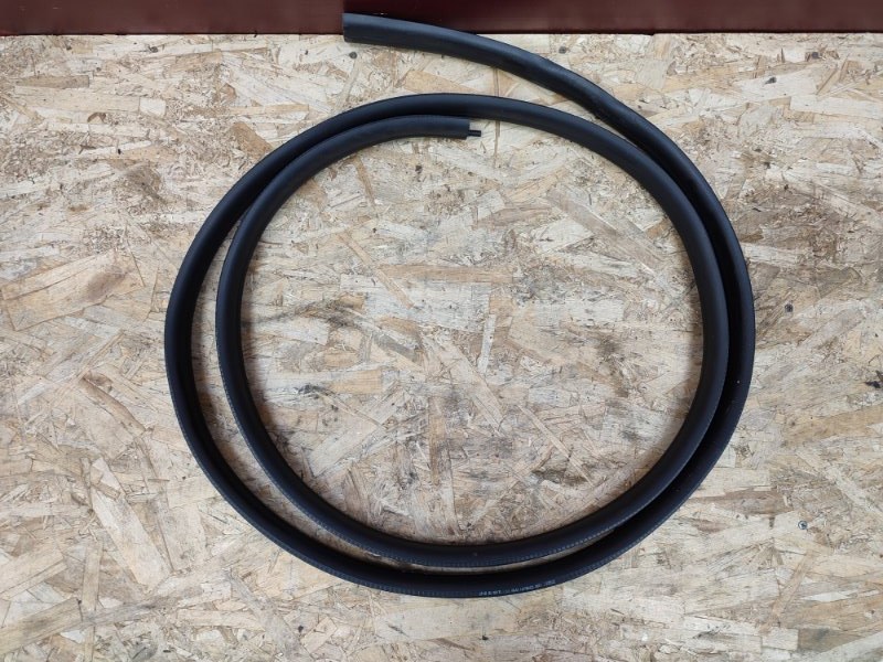 Уплотнитель проема      двери