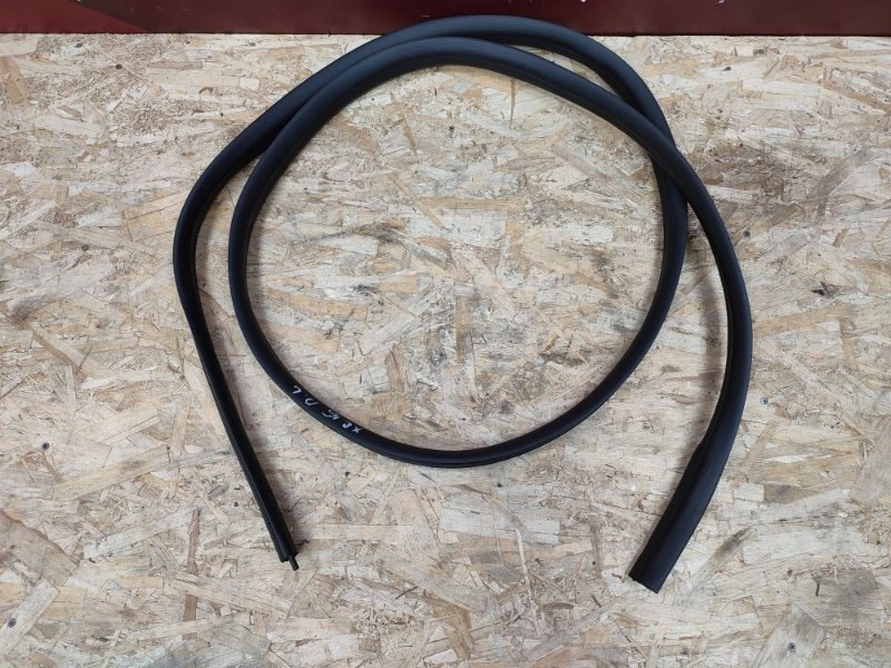 Уплотнитель проема      двери