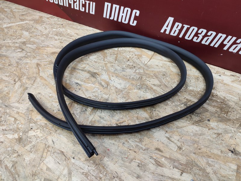 Уплотнитель проема      двери