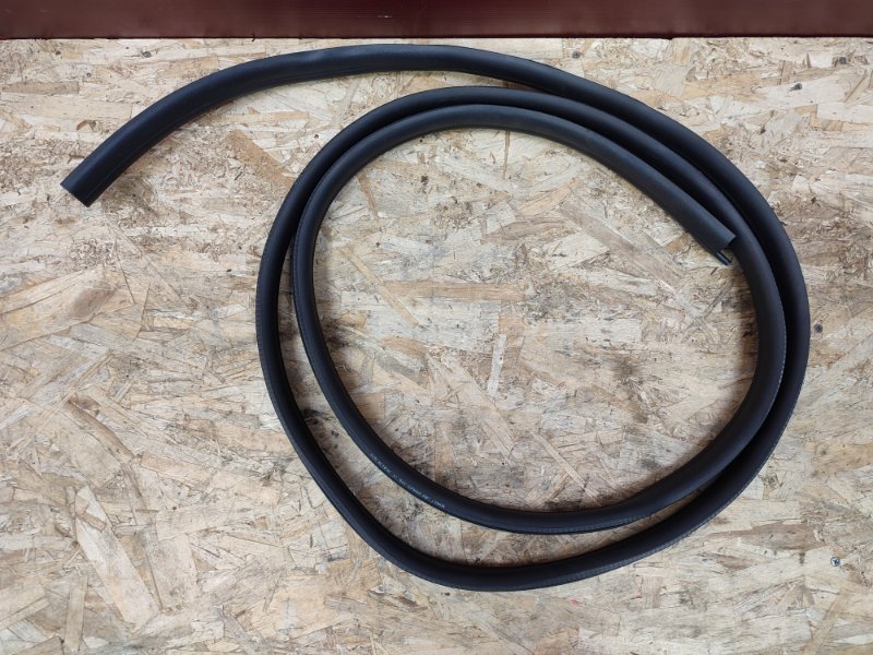 Уплотнитель проема      двери