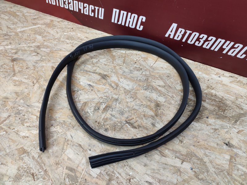 Уплотнитель проема      двери