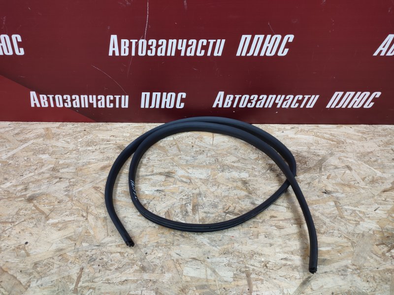 Уплотнитель проема      двери