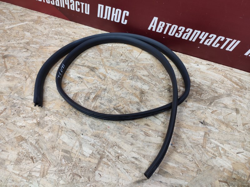 Уплотнитель проема      двери