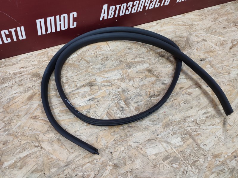 Уплотнитель проема      двери