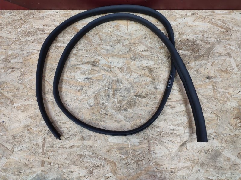 Уплотнитель проема      двери