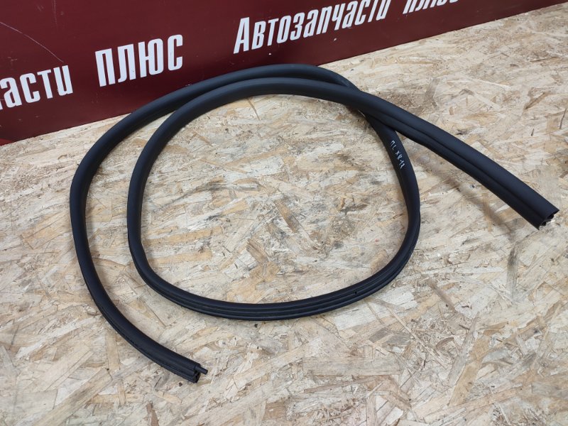 Уплотнитель проема      двери