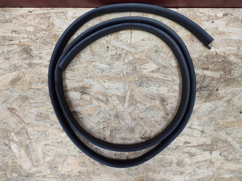 Уплотнитель проема      двери