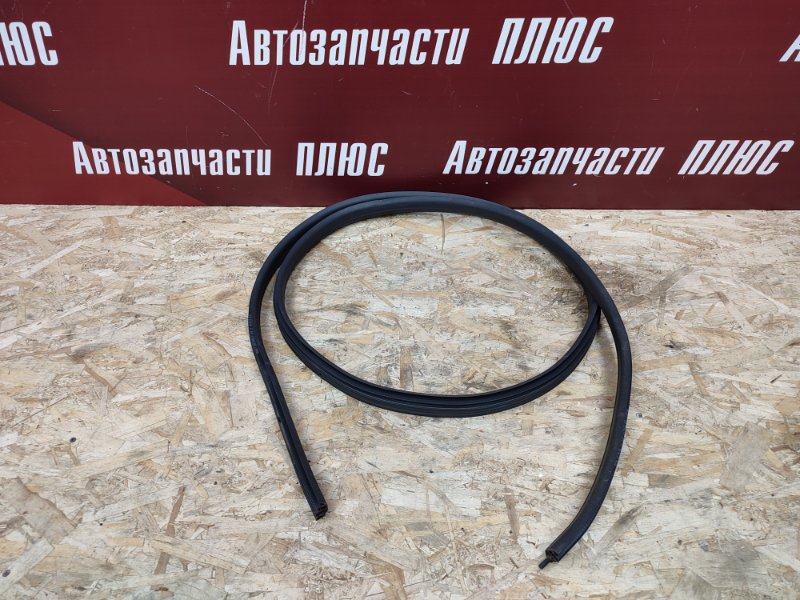 Уплотнитель проема      двери