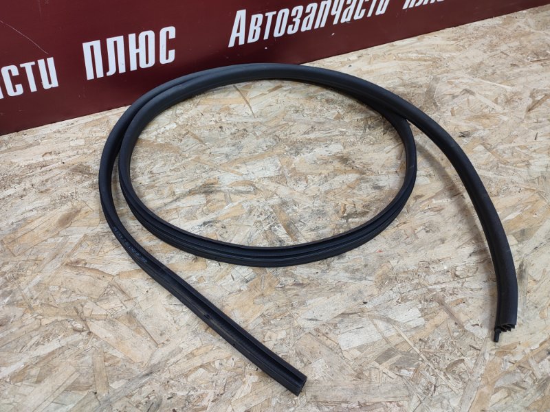 Уплотнитель проема      двери