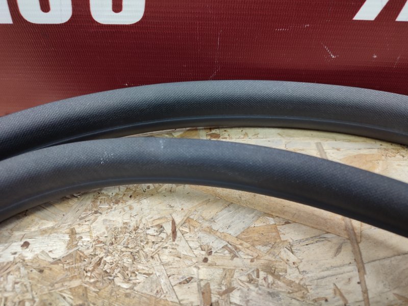 Уплотнитель проема      двери