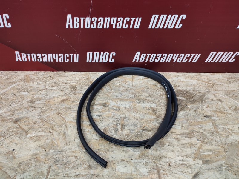 Уплотнитель проема      двери