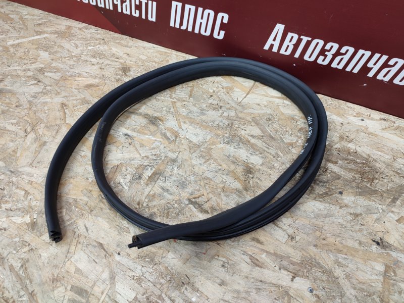 Уплотнитель проема      двери