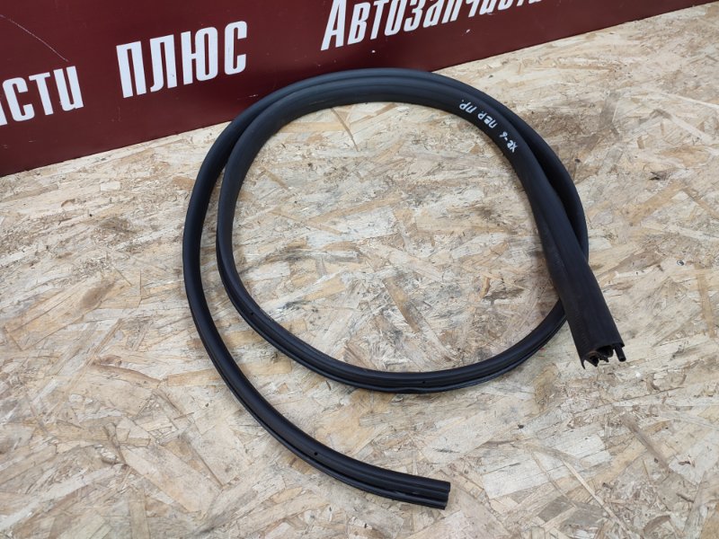 Уплотнитель проема      двери