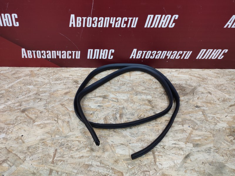 Уплотнитель проема      двери