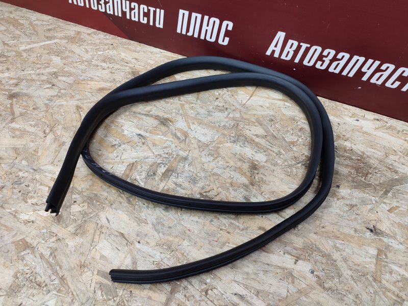 Уплотнитель проема      двери