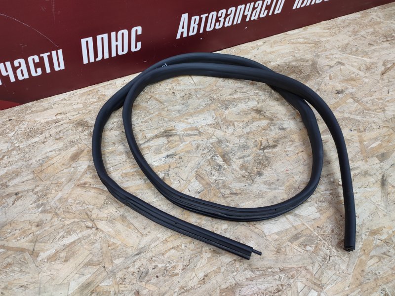 Уплотнитель проема      двери