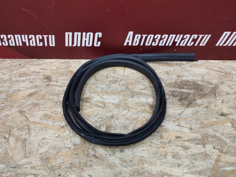 Уплотнитель проема      двери