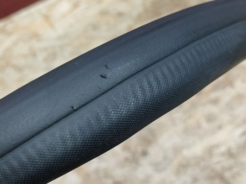 Уплотнитель проема      двери