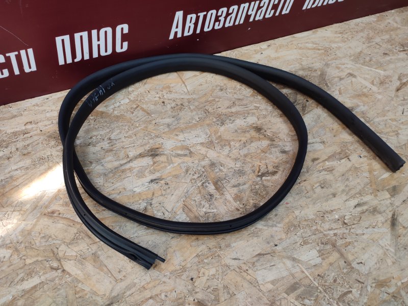 Уплотнитель проема      двери