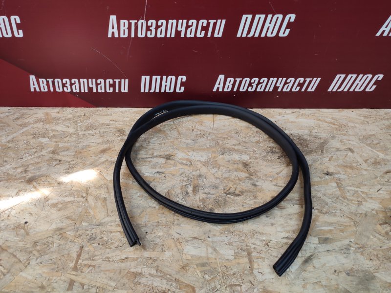 Уплотнитель проема      двери