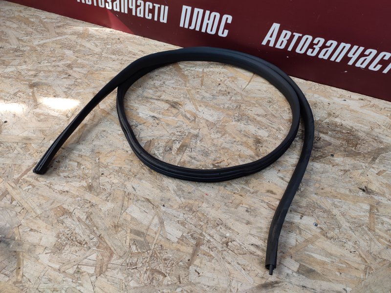 Уплотнитель проема      двери