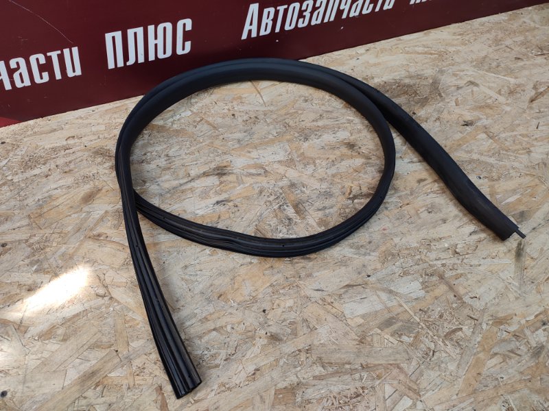 Уплотнитель проема      двери