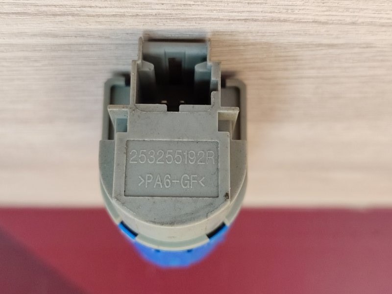 Датчик педали сцепления