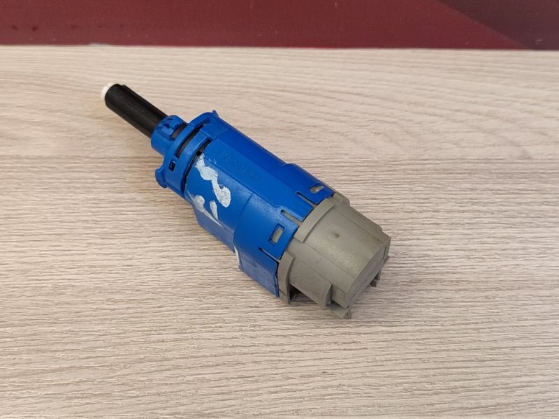 Датчик педали сцепления