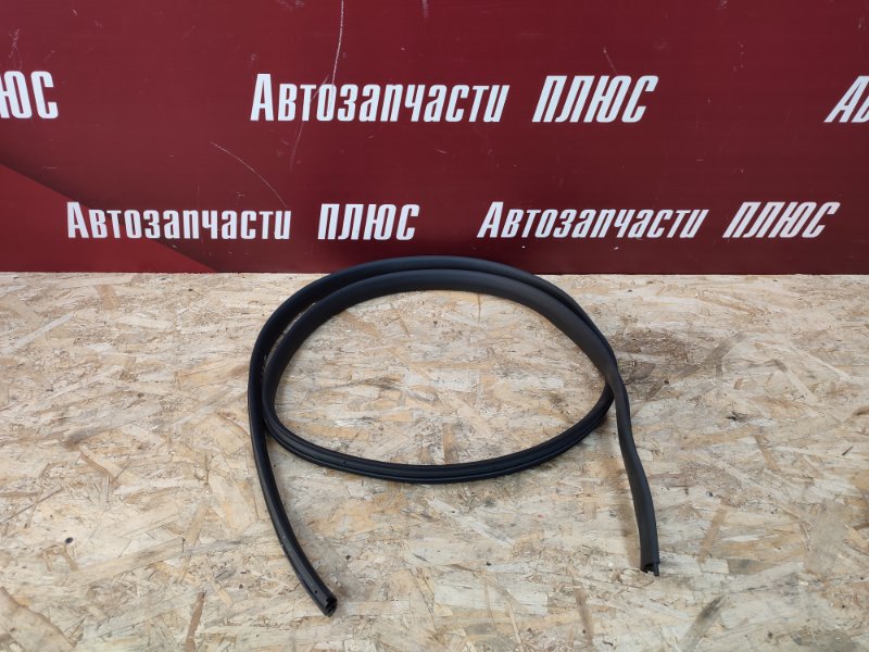 Уплотнитель проема      двери