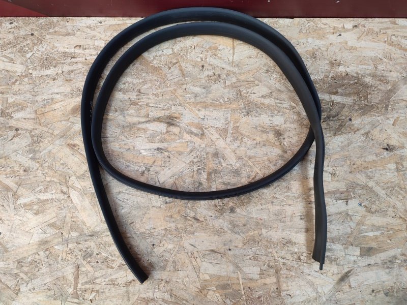 Уплотнитель проема      двери