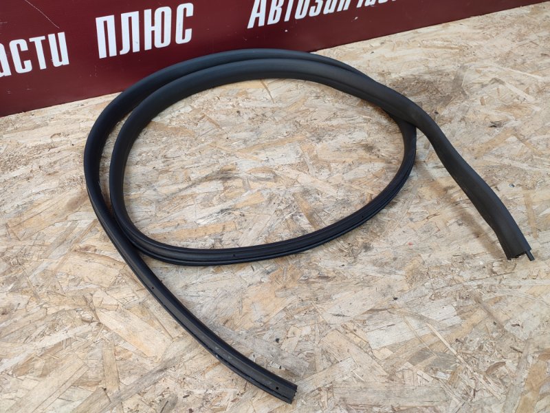 Уплотнитель проема      двери