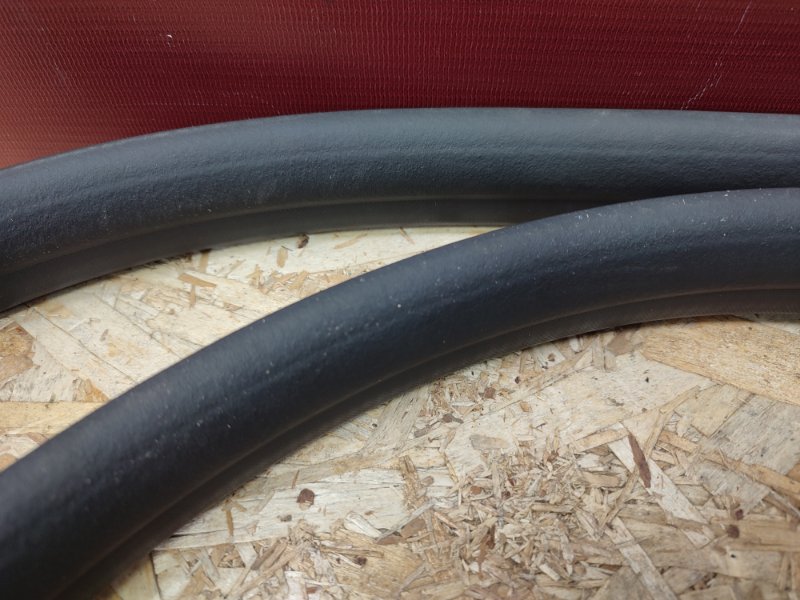 Уплотнитель проема      двери