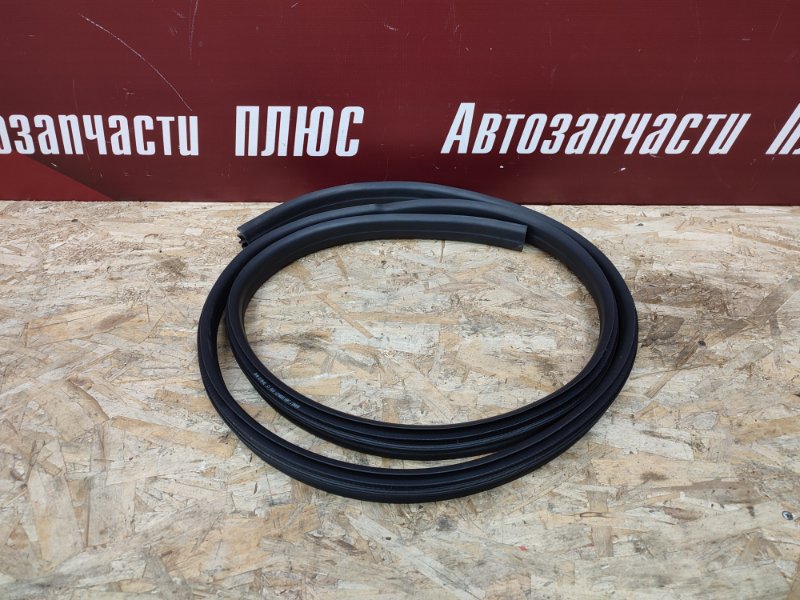 Уплотнитель проема      двери