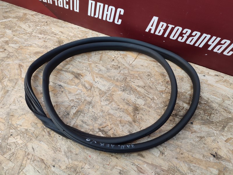 Уплотнитель двери