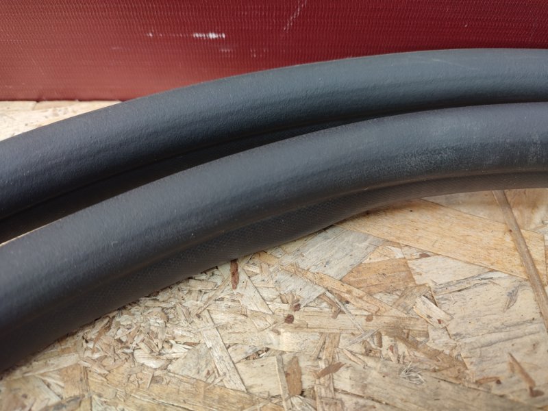 Уплотнитель двери