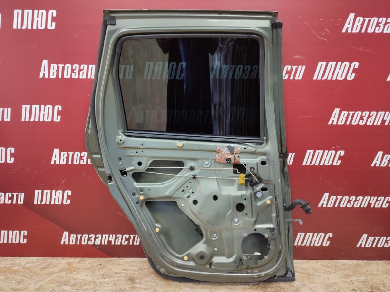 Дверь боковая