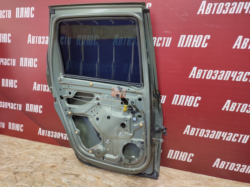 Дверь боковая