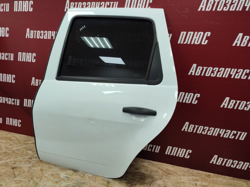 Дверь боковая