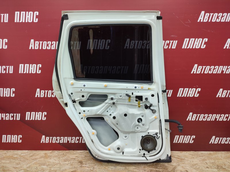 Дверь боковая