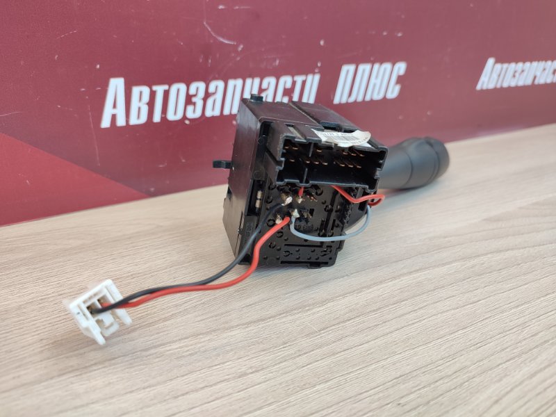 Подрулевой переключатель света