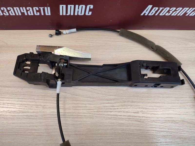 Кронштейн ручки двери