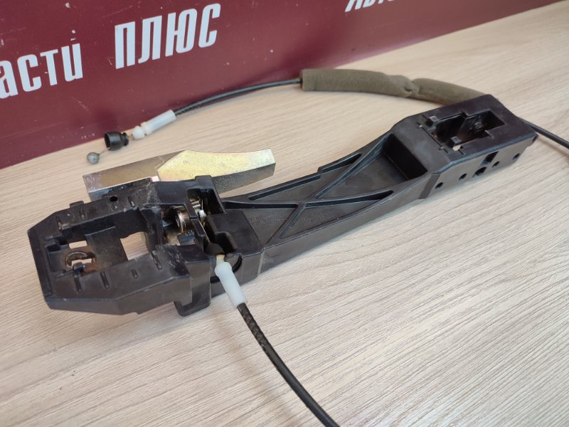 Кронштейн ручки двери