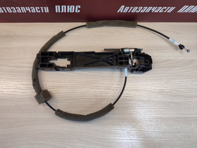 Кронштейн ручки двери