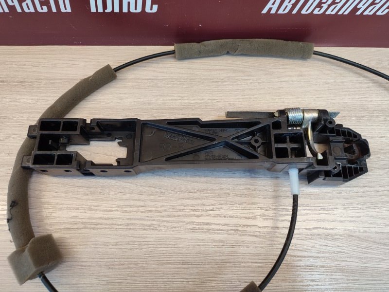 Кронштейн ручки двери