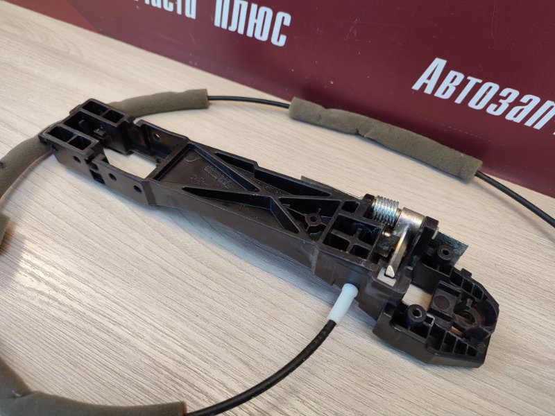 Кронштейн ручки двери