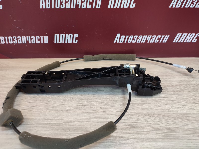 Кронштейн ручки двери